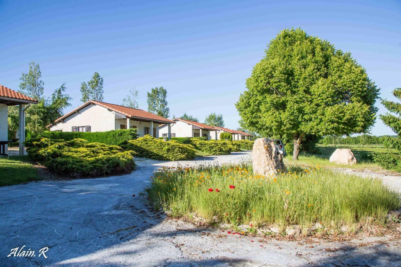 Paradise Challets And Camping Hotel Sarrecave Eksteriør billede
